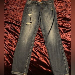 Astor semi ripped jeans - size 13